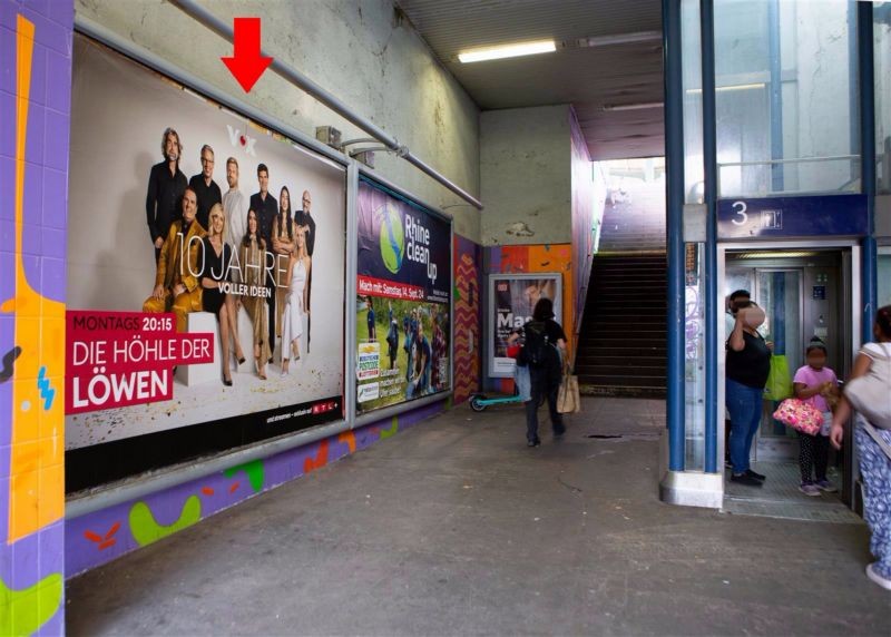 S-Bf Reisholz, Zugang zum Bstg., Gleis 3