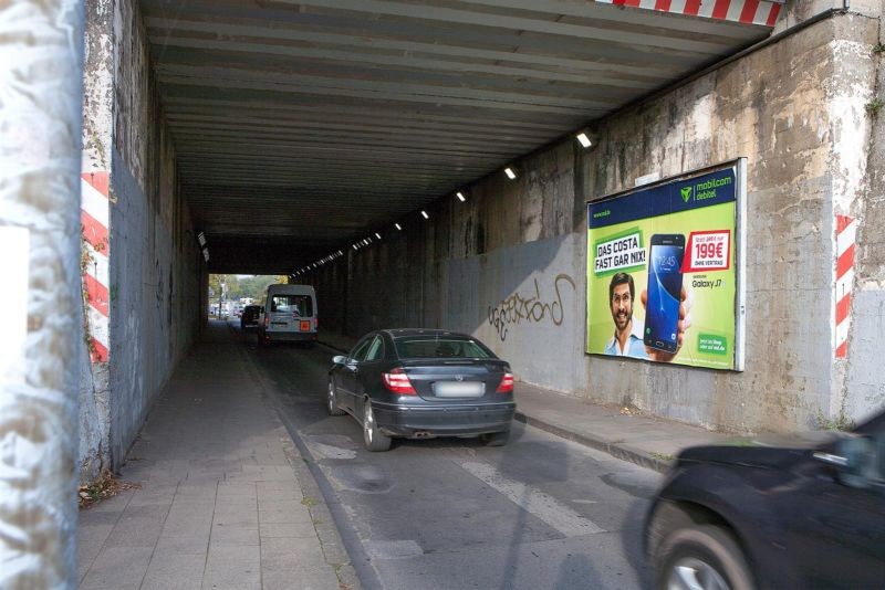 Seeheimer Weg Nh. Dürkheimer Weg, Ufg. re.