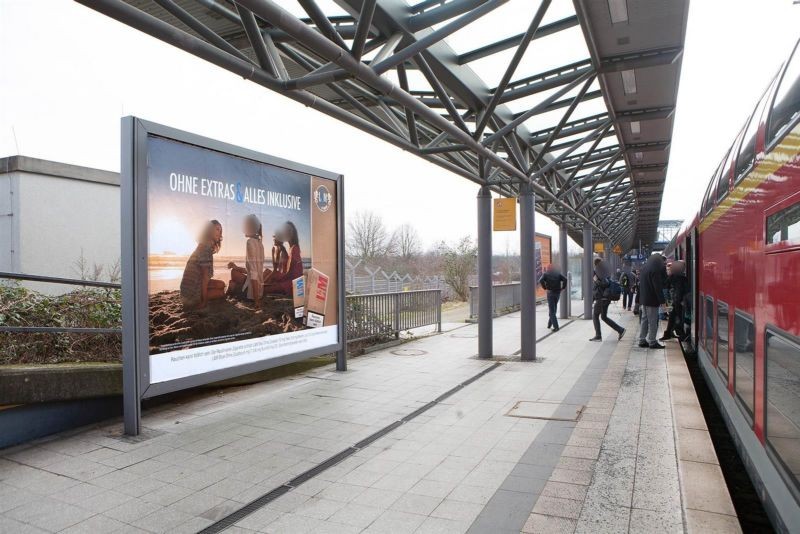 Flughafen Fernbf, Bstg., Gleis 1, 2. Sto.