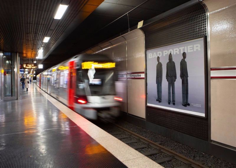 U-Bf Steinstr., HGL 3, Ri. H-Heine-Allee, 3. Sto.