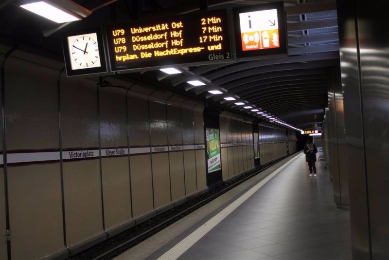 U-Bf Klever Straße, HGL 2, Ri. Hbf, 2. Sto.