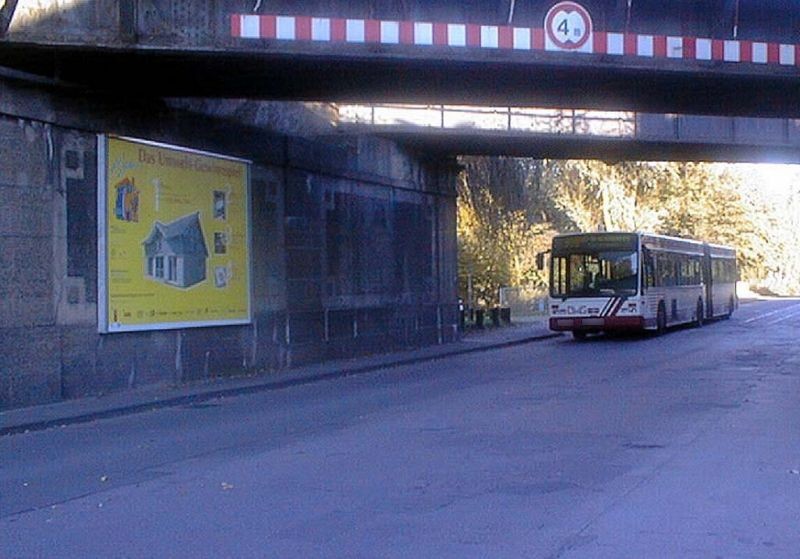 Otto-Hahn-Str. geg. 54/DB-Brücke