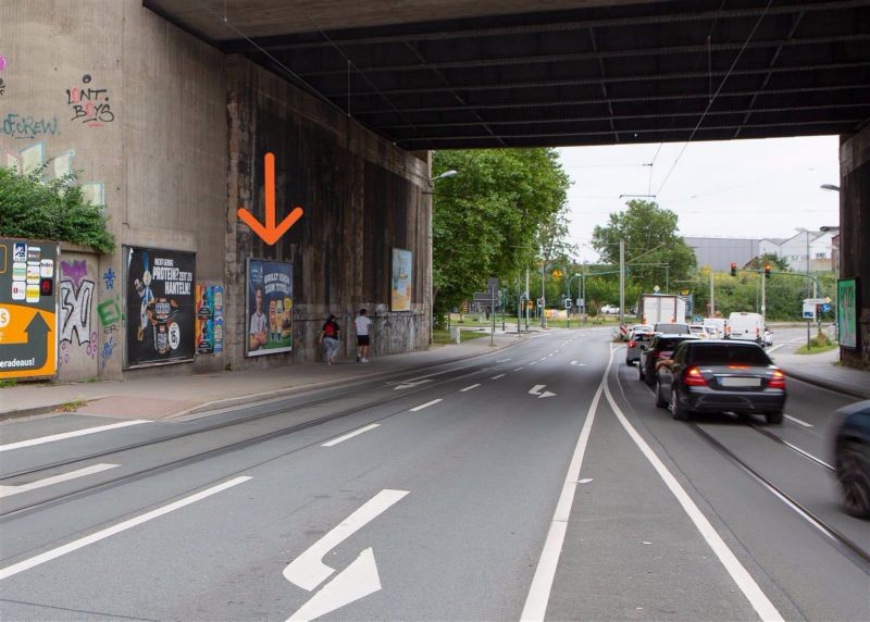 Frohnhauser Str./Haedenkampstr./DB-Brücke/1. Sto.