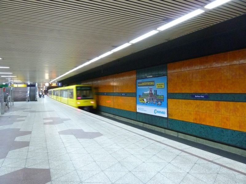 U-Bf Berliner Platz, Bstg., Gleis 1, 3. Sto. HGL