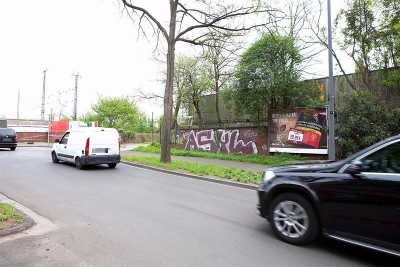Gottfried-Hagen-Str. Zufahrt GA,2. Sto.