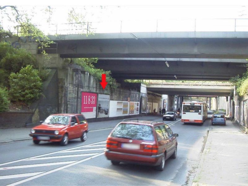 Ückendorfer Str./Bahn-Ufg. li./Ri. Altstadt