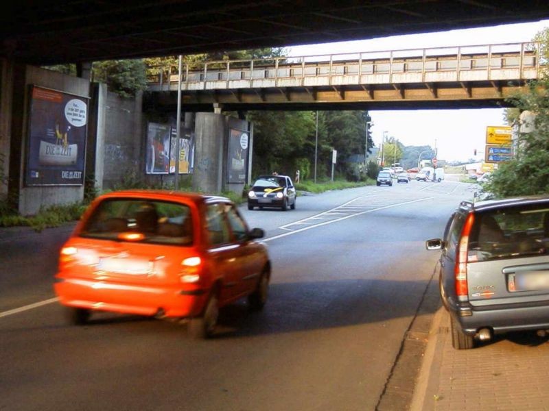 Industrieweg, geg. Zuf. B51, DB-Brücke, 1. Sto.