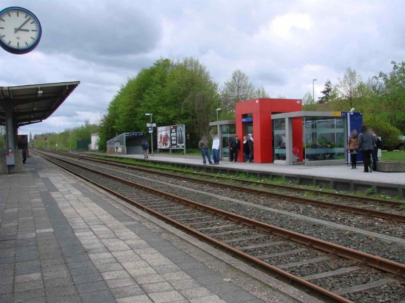 Bf, Bstg., Gleis 1, Übergang, Bstg., Gleis 2