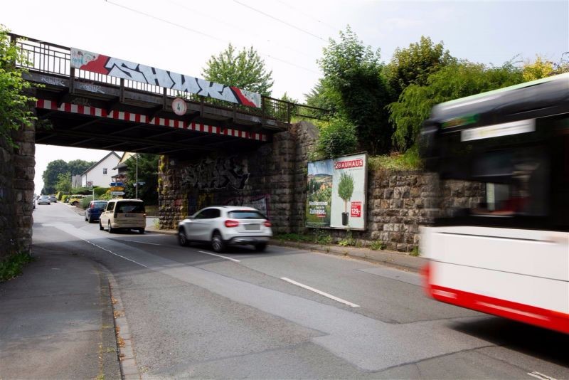 Aplerbecker Str./Ri. Kahle Hege/vor Bahn-Ufg./re.