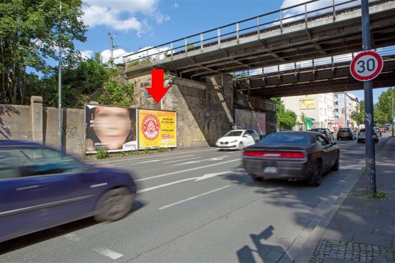 Borsigstr./Gronaustr./vor Bahn-Ufg./li.