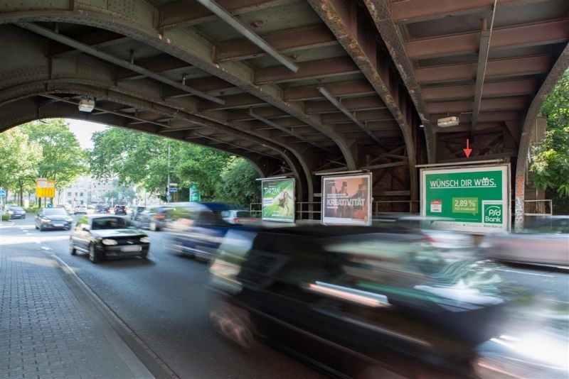 Ruhrallee/Gutenbergstr./Ufg./FR Märkische Str./re.