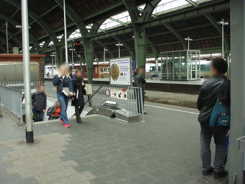 Hbf, Zwi.-Bstg., Sicht Gleis 8