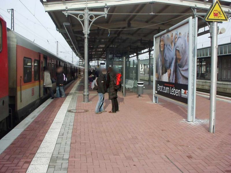 Hbf, Bstg., Gleis 4, 2. Sto.