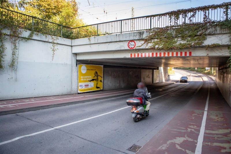 Glashüttener Str./DB-Ufg.Se. Lorscher Str./ 1 Sto.