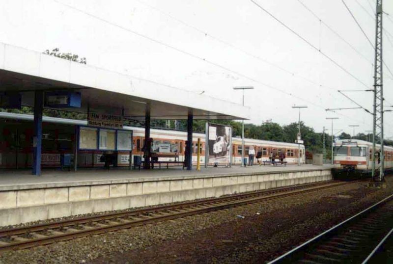 S-Bf Stadion, Bstg., Gleis 6, 2. Sto.
