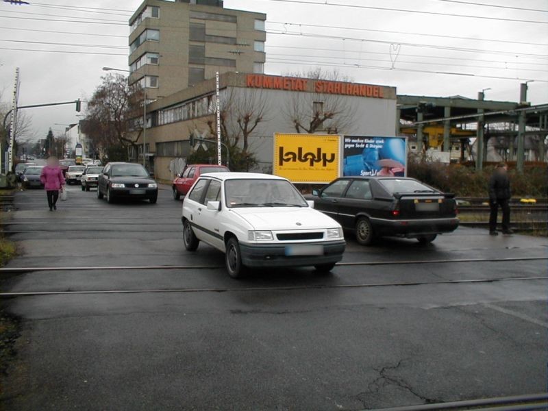 Elektronstr., BÜ.,Ri.Mainzer Landstr.,rechts