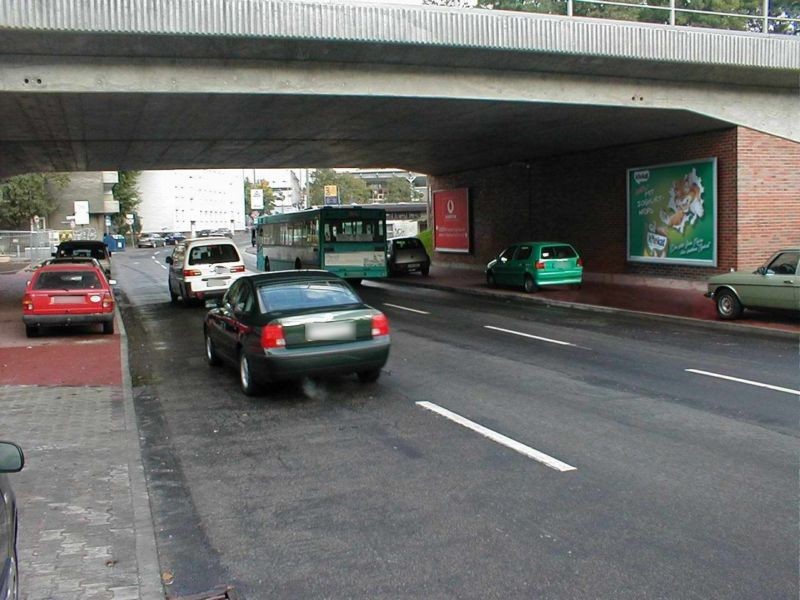 Siemensstr./DB-Brücke/Ri. Gerbermühlstr./2. Sto.