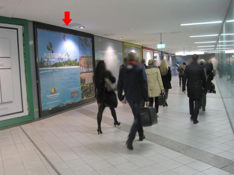 U-Bf Messe/Ausg. Hohenstaufenstr.