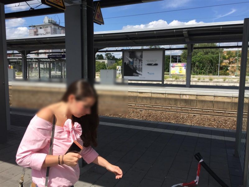 S-Bf Höchst, Bstg.3, Gleis 5, 1. Sto.