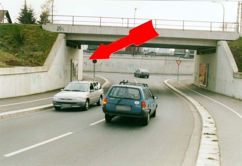 Lämmerspieler Weg,DB-Brücke, links