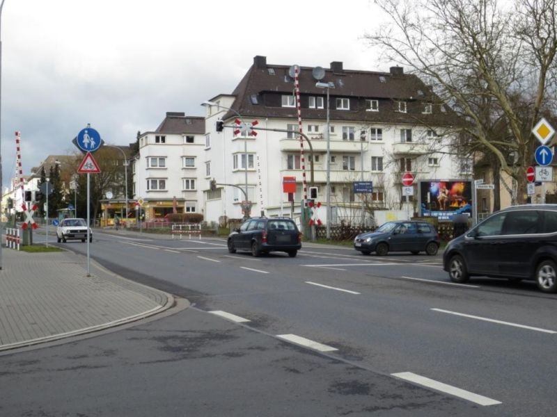 Bf Licher Str., Bstg., Gleis 1