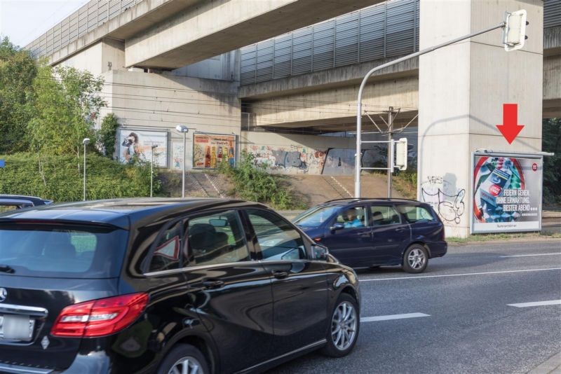 Altenbaunaer Str./DB-Brücke - am Pfeiler/1. Sto.