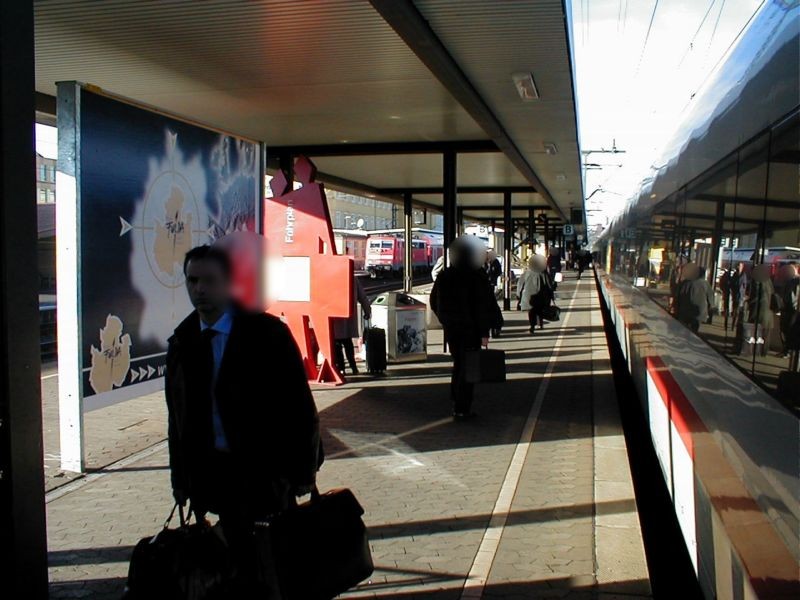 Bf, Bstg., Gleis 4, 2. Sto.