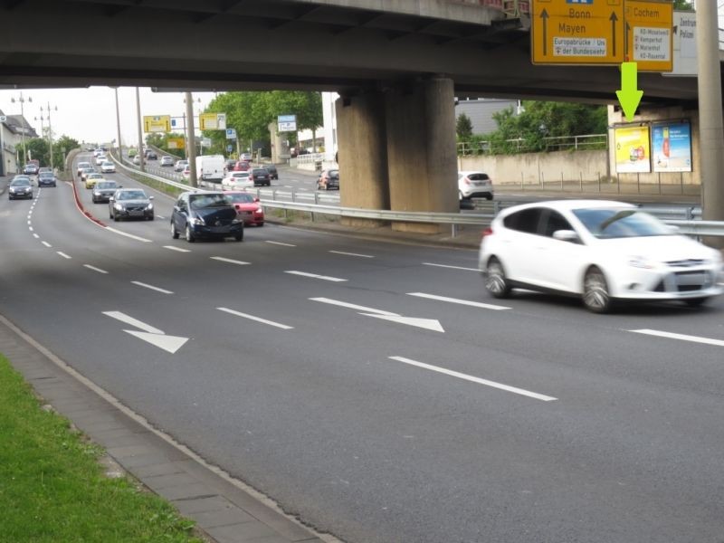 Moselring   8 re. Ufg./Bardelebenstr geg.