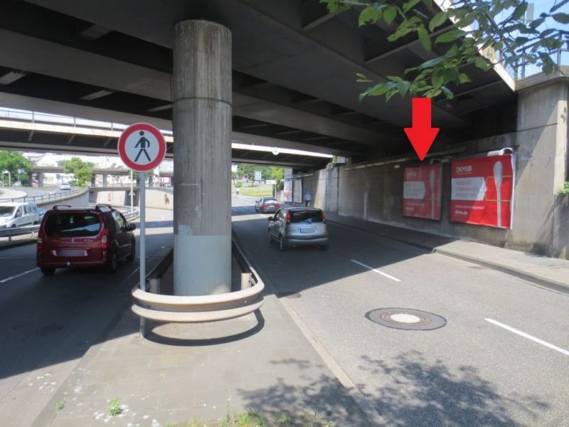 Am Wöllershof Ufg. PHS Löhr-Center geg. re.