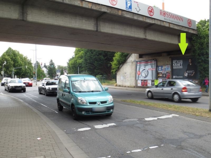 Andernacher Str./Ufg. re. sew.