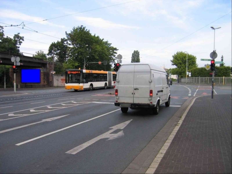 Mombacher Str./Hattenbergstr./Ufg. sew./re.