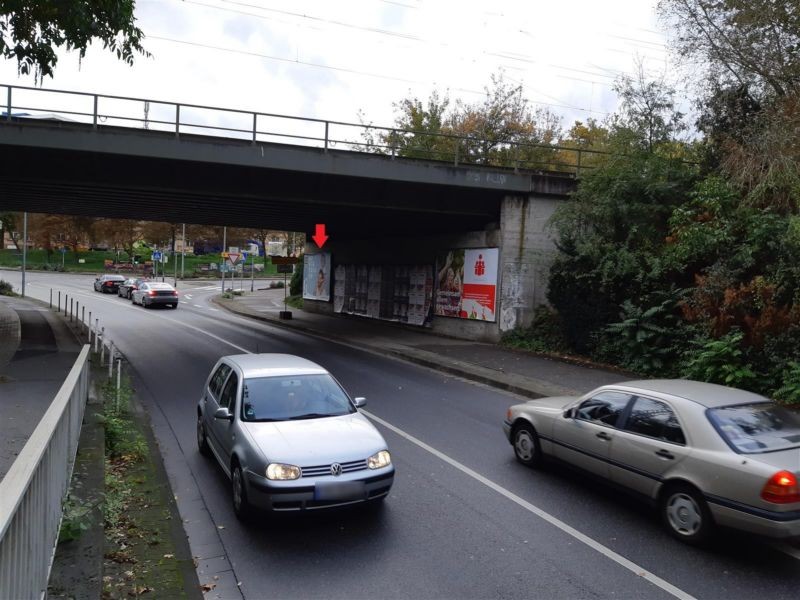 Friedrich-Ebert-Str., DB-Br., saw., 1. Sto.