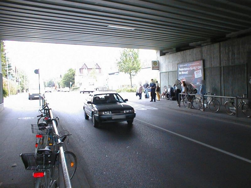 Osterbronner Str. Ufg.,Ri.Schwarzbachstr.re.1.Sto.