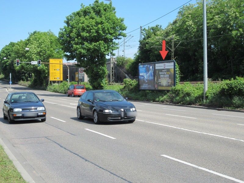 Benzstr. 145 geg. Daimler Benz b.Tor 12 geg.1.Sto.
