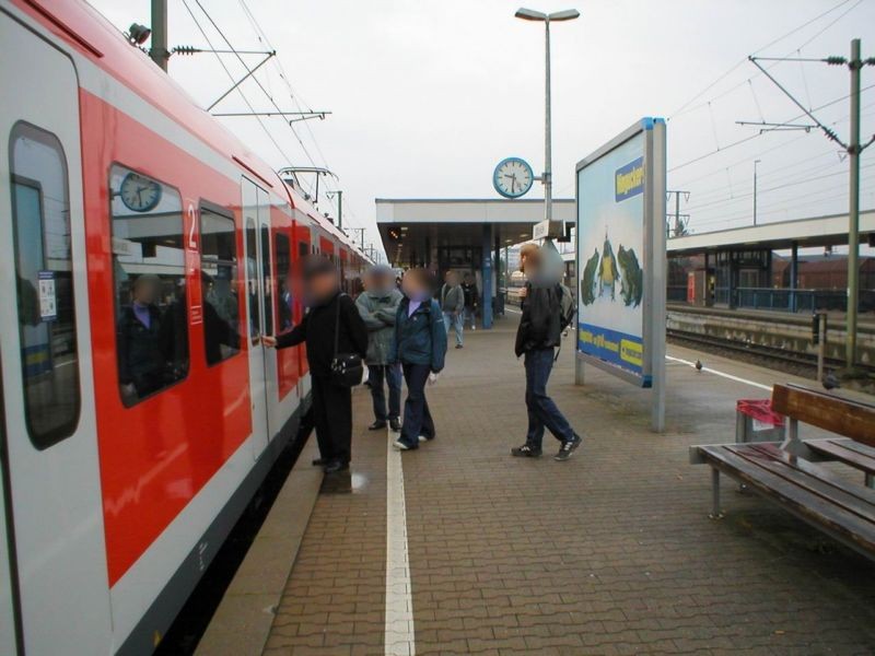 S-Bf Böblingen, Bstg., Gl. 2, 4.Sto.