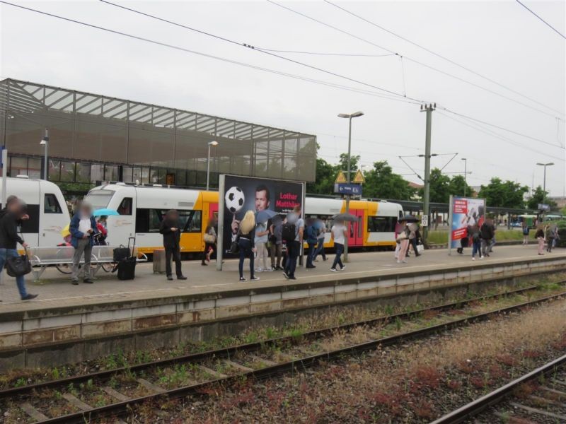 S-Bf Böblingen, Bstg., Gl. 3, 3.Sto.