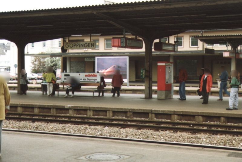 Bf, Bstg., Gleis 3, 1. Sto.