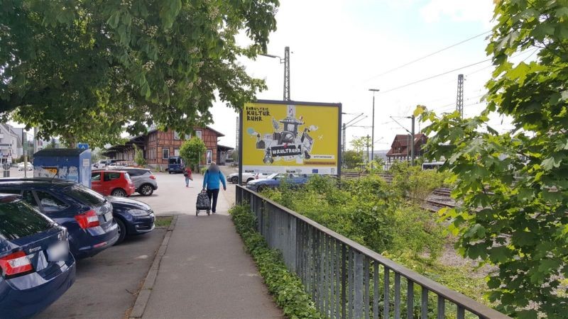Rosenstr. geg. Gottlieb-Daimler-Str. re./VS