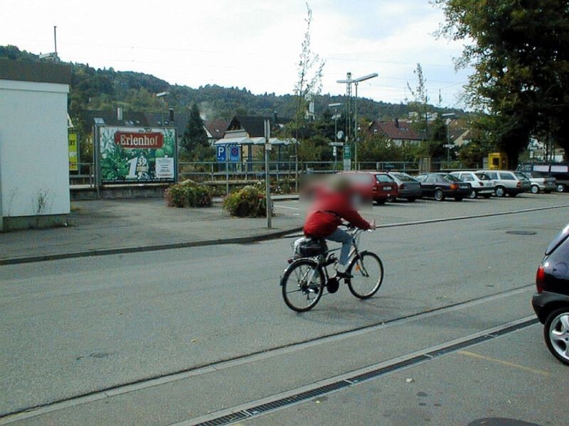 S-Bf Grunbach,Bf-Vorpl, re. vomBf, 1 Sto.