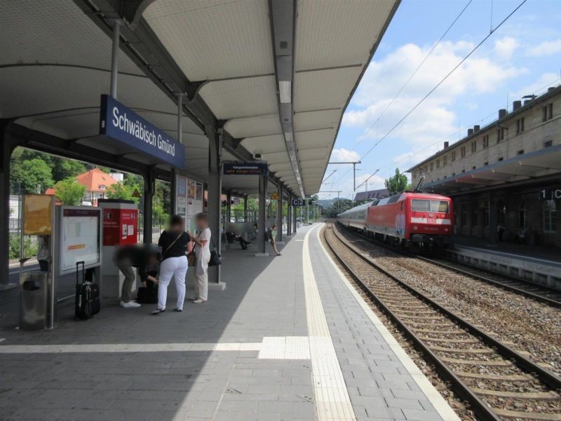 Hbf, Bstg., Gleis 2, 2. Sto.