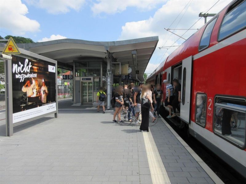 Hbf, Bstg., Gleis 2, 1. Sto.