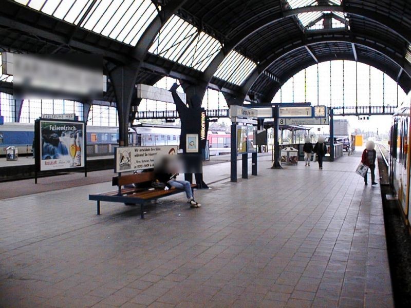 Hbf, Zw.-Bstg., Gleis 8, 2. Sto.