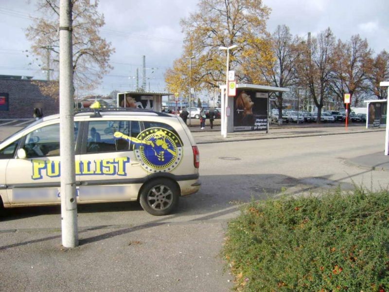 Bf, Vorplatz, Busbstg. 2, Wartehalle 1, VS