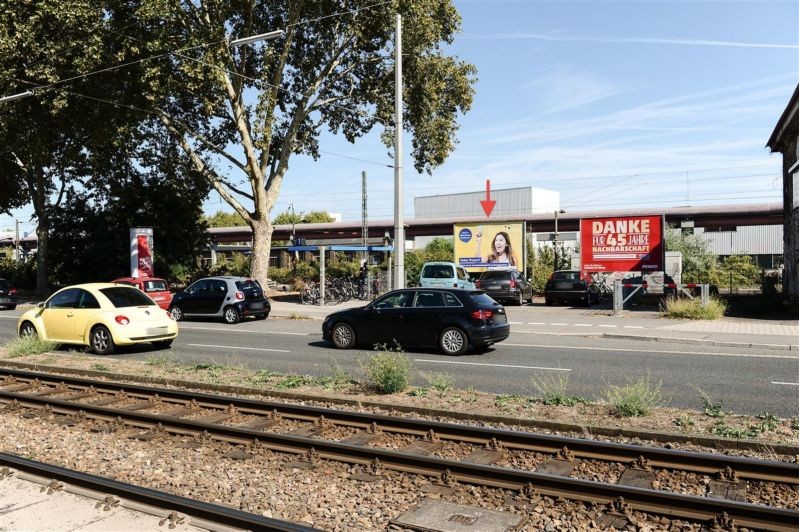 Bf Neckarau, Vorplatz, Neckarauer Str.