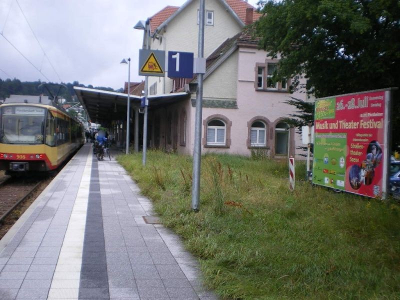 Bahnhofstr.   1