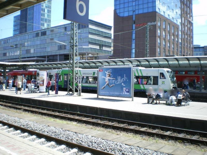 Hbf, Bstg., Gleis 5, 1. Sto.