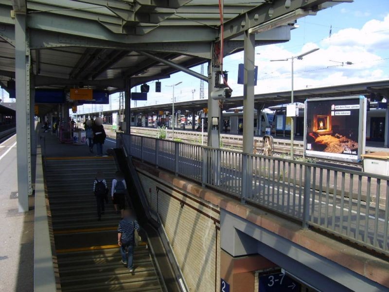 Hbf, Zwi-Bstg., Gleis 2, 4. Sto.