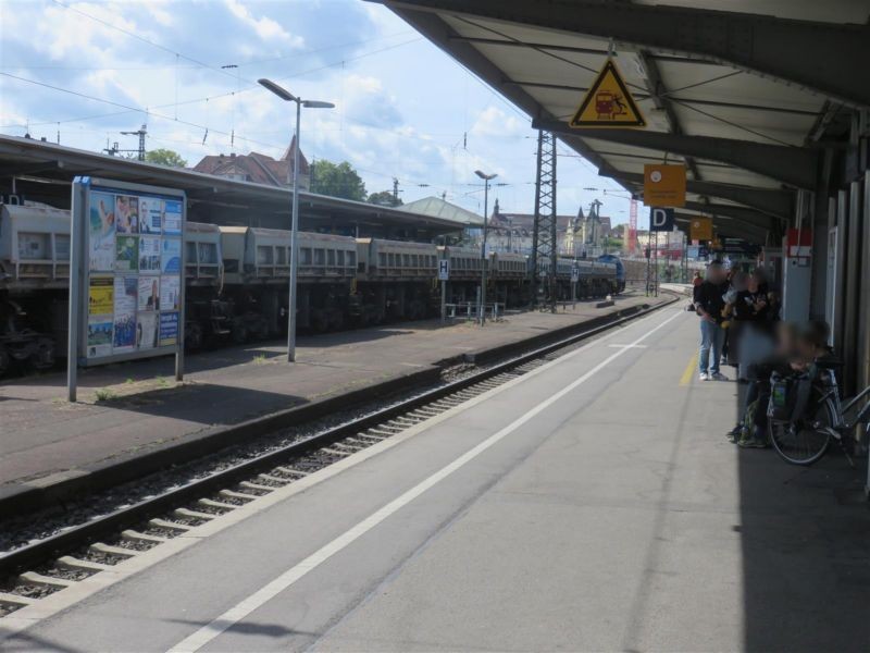 Hbf, Zwi-Bstg., Gleis 4, 3. Sto.