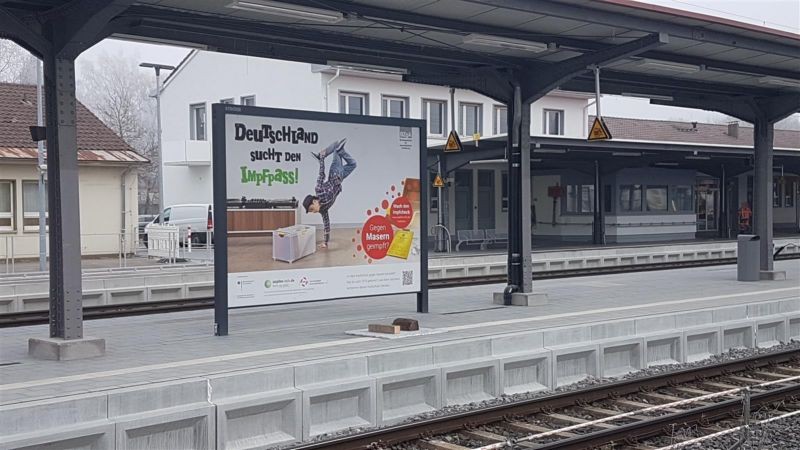 Bf, Bstg., Gleis 3, 2. Sto.