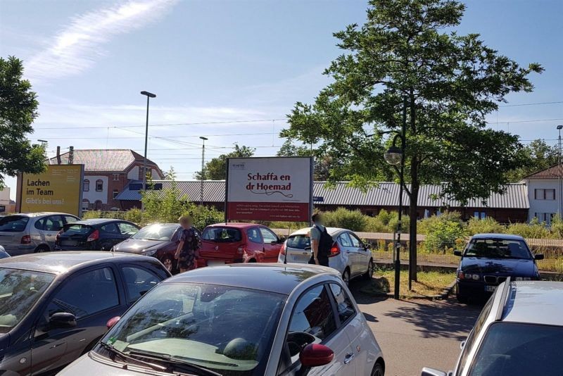 Hbf, Bstg., Gleis 1, Si. Bahnhofstr., 3. Sto.